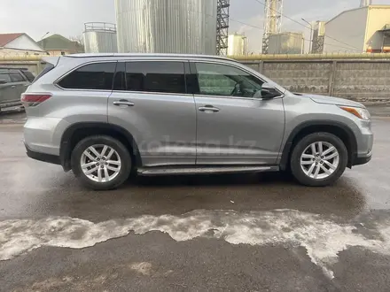 Toyota Highlander 2015 года за 14 000 000 тг. в Алматы – фото 3