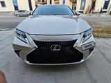 Lexus ES 300h 2013 года за 6 500 000 тг. в Актау