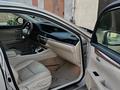Lexus ES 300h 2013 года за 7 000 000 тг. в Актау – фото 5