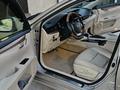 Lexus ES 300h 2013 года за 7 000 000 тг. в Актау – фото 6