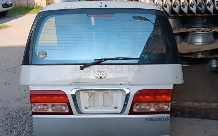 Крышка багажника за 12 000 тг. в Алматы