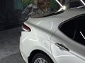 Toyota Camry 2020 года за 15 300 000 тг. в Семей – фото 33