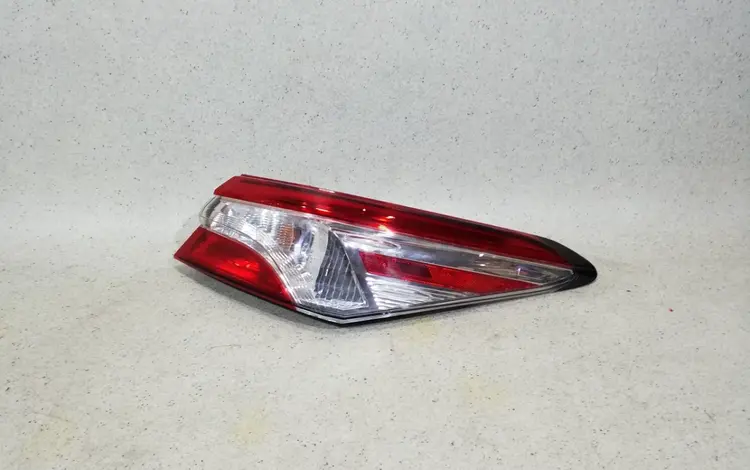 Фонари задние на крыле Toyota camry 70 за 100 000 тг. в Алматы