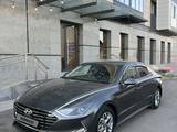 Hyundai Sonata 2021 года за 10 900 000 тг. в Алматы – фото 2