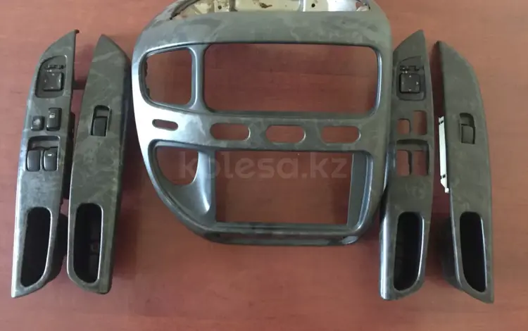 Центральная консоль Delica за 20 000 тг. в Алматы