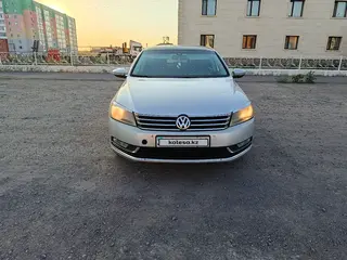 Volkswagen Passat, 2011