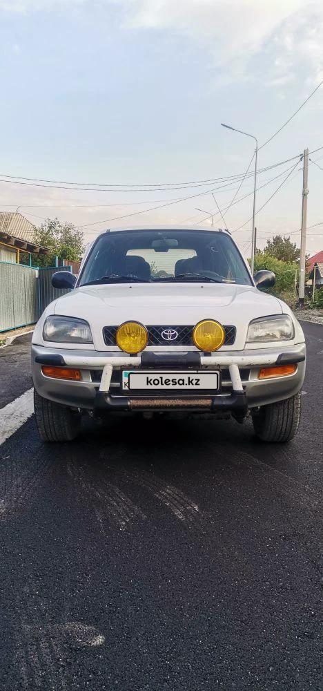 Toyota RAV4 1996 г.