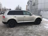 Volkswagen Touareg 2004 года за 4 600 000 тг. в Костанай – фото 4