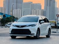 Toyota Sienna 2021 года за 15 000 000 тг. в Алматы