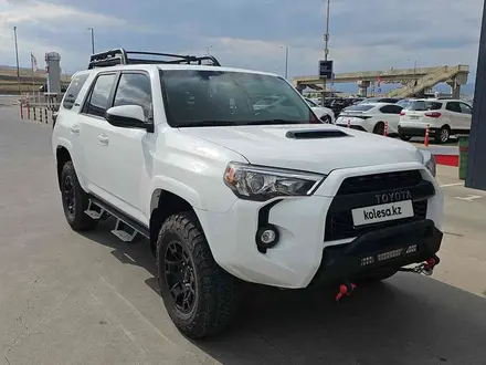 Toyota 4Runner 2019 года за 19 000 000 тг. в Алматы