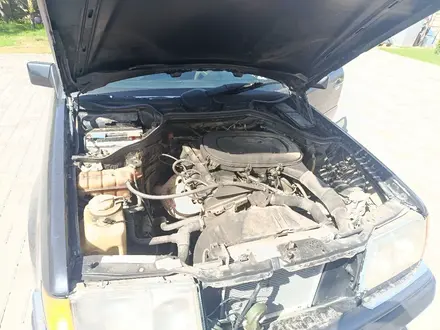 Mercedes-Benz E 230 1991 года за 2 500 000 тг. в Алматы – фото 6