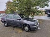 Volkswagen Vento 1992 года за 250 000 тг. в Семей – фото 2