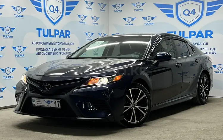 Toyota Camry 2019 года за 14 950 000 тг. в Шымкент