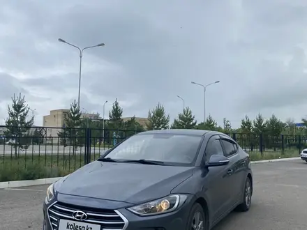 Hyundai Elantra 2016 года за 7 700 000 тг. в Караганда – фото 2