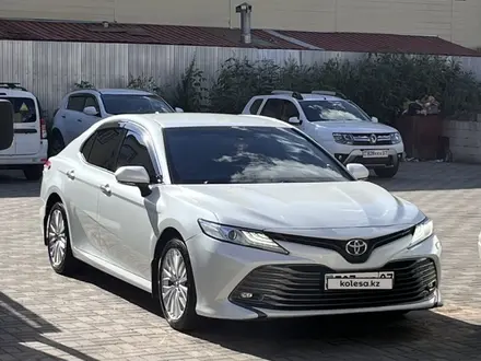 Toyota Camry 2019 года за 13 000 000 тг. в Уральск – фото 13