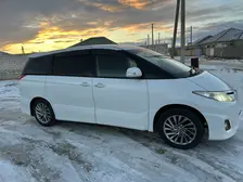 Toyota Estima, 2011