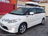 Toyota Estima 2011 года за 7 500 000 тг. в Семей
