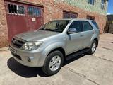 Toyota Fortuner 2006 года за 9 350 000 тг. в Караганда