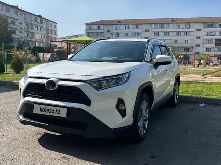 Toyota RAV4 2020 года за 15 800 000 тг. в Алматы