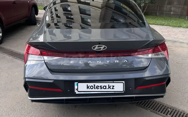 Hyundai Elantra 2024 годаfor11 500 000 тг. в Актобе