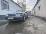 Mercedes-Benz E 230 1990 года за 1 000 000 тг. в Туркестан – фото 2