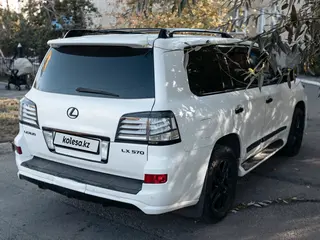 Lexus LX 570