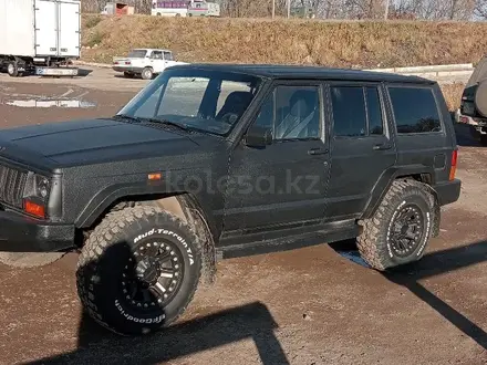 Jeep Cherokee 1993 года за 4 500 000 тг. в Уральск – фото 3