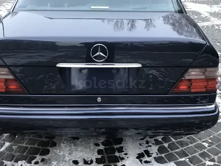 Mercedes-Benz E 280 1995 года за 3 500 000 тг. в Алматы – фото 29