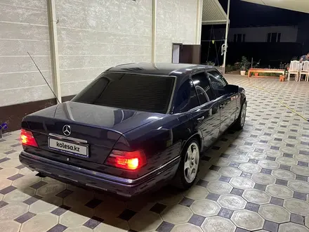 Mercedes-Benz E 280 1995 года за 3 500 000 тг. в Алматы – фото 37