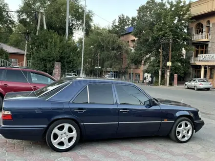 Mercedes-Benz E 280 1995 года за 3 500 000 тг. в Алматы – фото 44