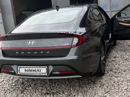 Hyundai Sonata 2020 года за 13 000 000 тг. в Шымкент – фото 4