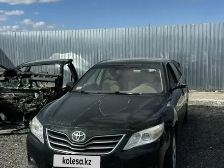 Toyota Camry 2010 года за 4 440 000 тг. в Атырау