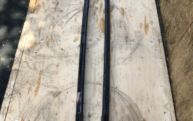 Реленги на крышу продольные Subaru Legasy за 20 000 тг. в Алматы