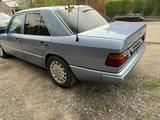 Mercedes-Benz E 260 1991 года за 950 000 тг. в Алматы – фото 2