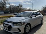 Hyundai Elantra 2017 годаfor7 900 000 тг. в Алматы – фото 3