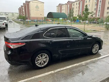 Toyota Camry 2019 года за 13 700 000 тг. в Шымкент – фото 4