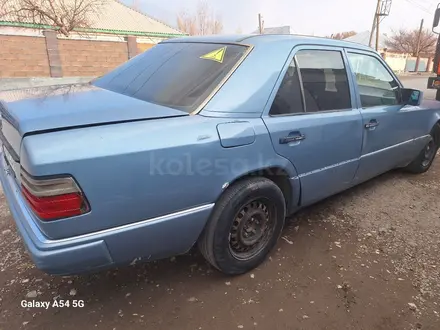 Mercedes-Benz E 260 1992 года за 1 300 000 тг. в Жанатас – фото 7