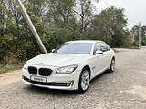 BMW 750 2015 года за 9 700 000 тг. в Алматы – фото 3