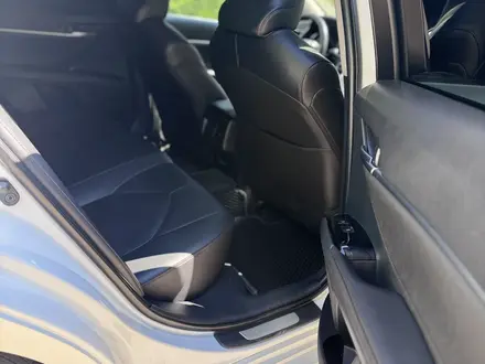 Toyota Camry 2020 года за 12 200 000 тг. в Астана – фото 18
