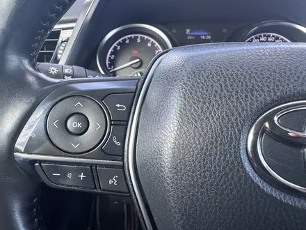 Toyota Camry 2020 года за 12 200 000 тг. в Астана – фото 21