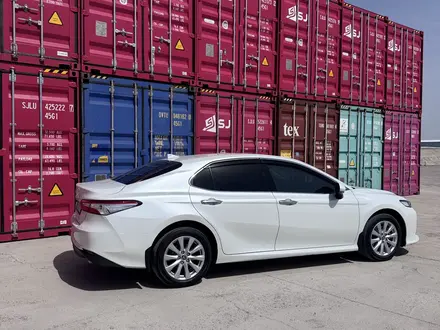 Toyota Camry 2020 года за 12 200 000 тг. в Астана – фото 6