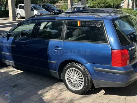 Volkswagen Passat 1997 года за 1 350 000 тг. в Алматы – фото 2