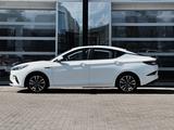 JAC J7 Luxury CVT 2023 года за 7 990 000 тг. в Алматы – фото 5