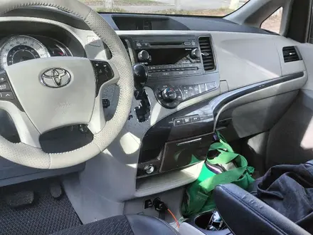 Toyota Sienna 2013 года за 9 500 000 тг. в Тараз – фото 6