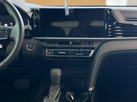 Toyota Camry Luxe 2026 года за 26 190 000 тг. в Жезказган – фото 8
