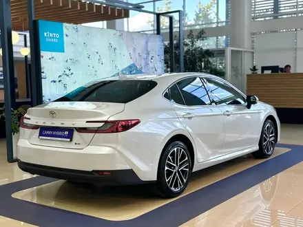Toyota Camry Luxe 2026 года за 26 190 000 тг. в Жезказган – фото 15