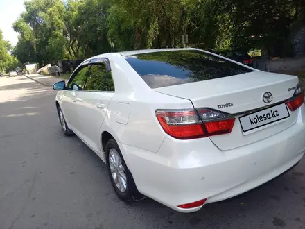 Toyota Camry 2015 года за 9 600 000 тг. в Алматы – фото 32