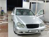 Mercedes-Benz C 180 2001 года за 3 100 000 тг. в Костанай – фото 3