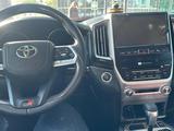 Toyota Land Cruiser 2015 годаүшін17 700 000 тг. в Атырау – фото 2