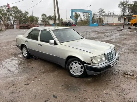 Mercedes-Benz E 230 1991 года за 1 000 000 тг. в Алматы – фото 2